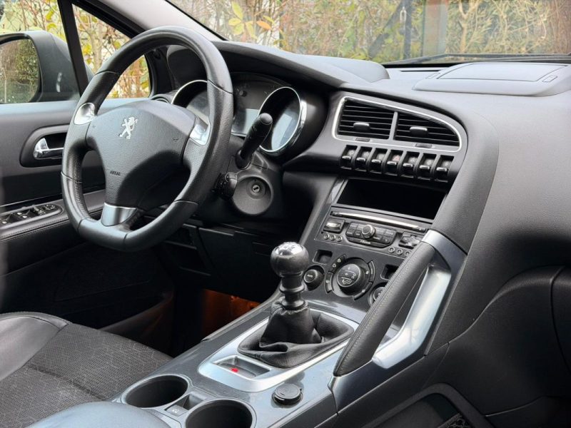 Peugeot 3008 Phase 2 1.6 HDI 115ch Allure