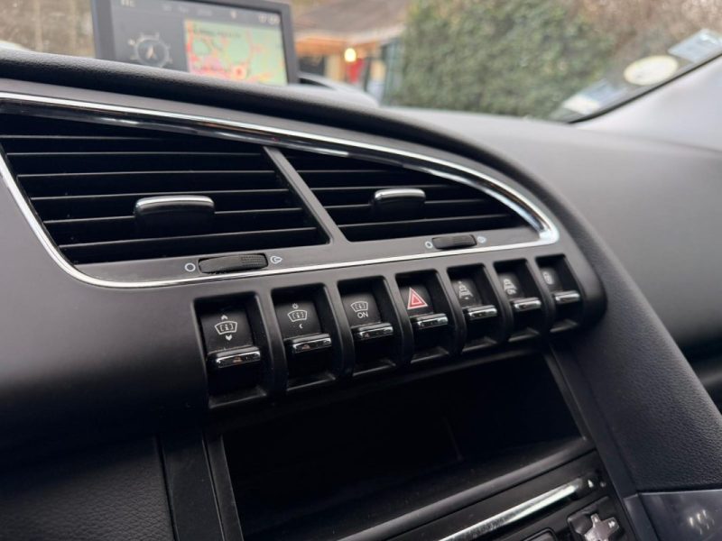 Peugeot 3008 Phase 2 1.6 HDI 115ch Allure