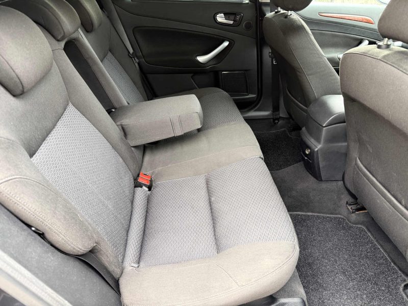 FORD MONDEO SW 1.8 TDCi 125 GHIA – Grand Coffre – Clim Auto –  Régulateur – Révisée & Garantie 6mois