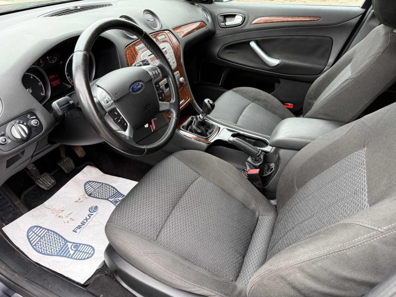 FORD MONDEO SW 1.8 TDCi 125 GHIA – Grand Coffre – Clim Auto –  Régulateur – Révisée & Garantie 6mois