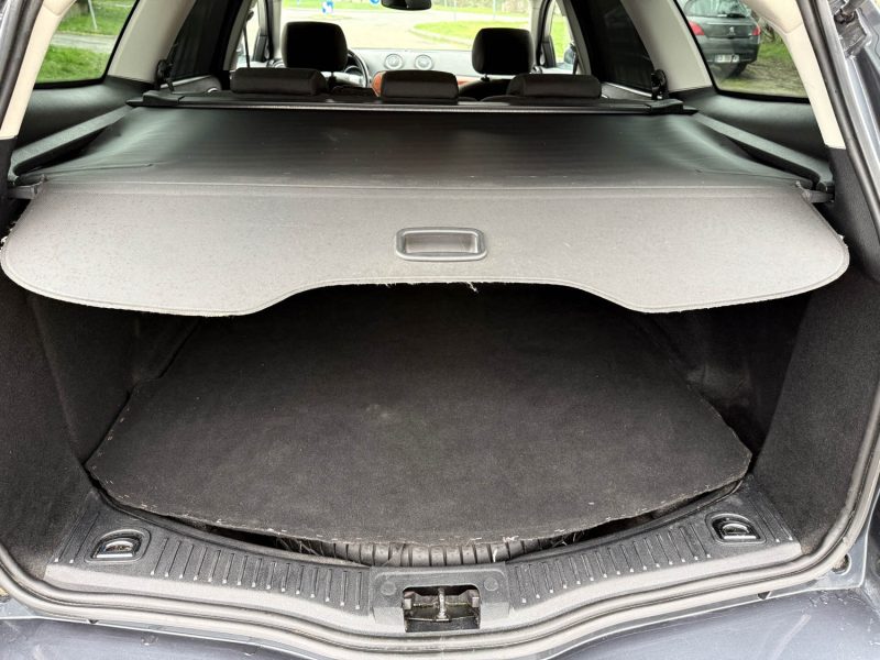 FORD MONDEO SW 1.8 TDCi 125 GHIA – Grand Coffre – Clim Auto –  Régulateur – Révisée & Garantie 6mois