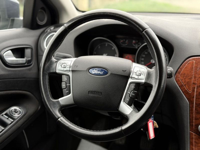FORD MONDEO SW 1.8 TDCi 125 GHIA – Grand Coffre – Clim Auto –  Régulateur – Révisée & Garantie 6mois