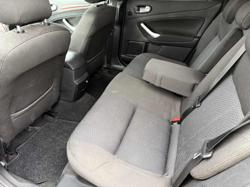 FORD MONDEO SW 1.8 TDCi 125 GHIA – Grand Coffre – Clim Auto –  Régulateur – Révisée & Garantie 6mois