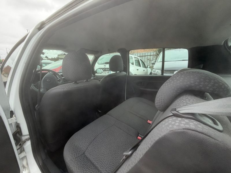 RENAULT CLIO II 1.2 2009