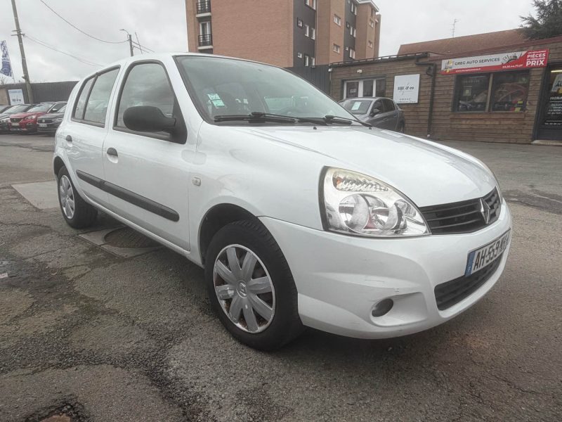 RENAULT CLIO II 1.2 2009