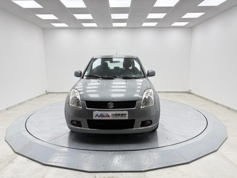 SUZUKI SWIFT 1.3i  92 CV GARANTIE 12 MOIS 