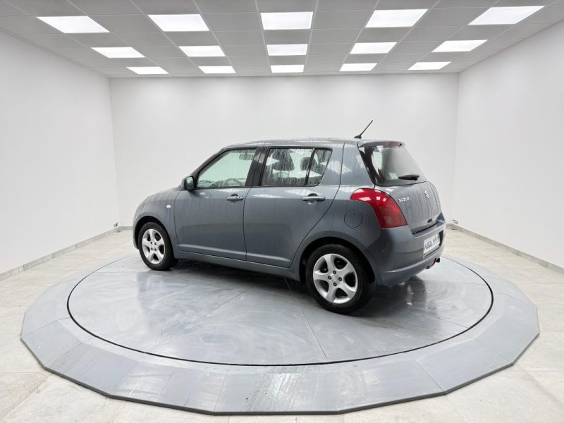 SUZUKI SWIFT 1.3i  92 CV GARANTIE 12 MOIS 