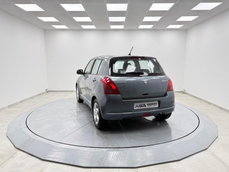 SUZUKI SWIFT 1.3i  92 CV GARANTIE 12 MOIS 