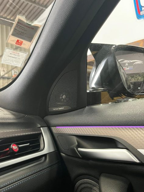 La société JL CARS PARIS vous propose un MAGNIFIQUE BMW X2 20i PACK M SDRIVE 192ch (TOIT OUVRANT)