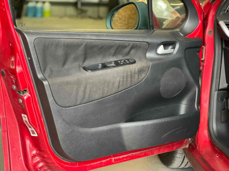 PEUGEOT 207 1.4 16V 90cv Exécutive 