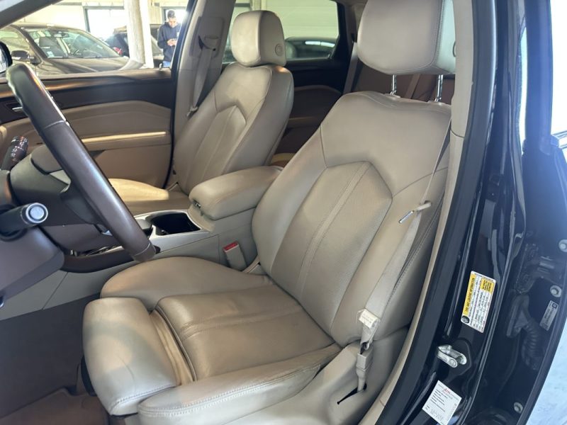 CADILLAC  SRX V6 3.0 269 CH AWD 2012