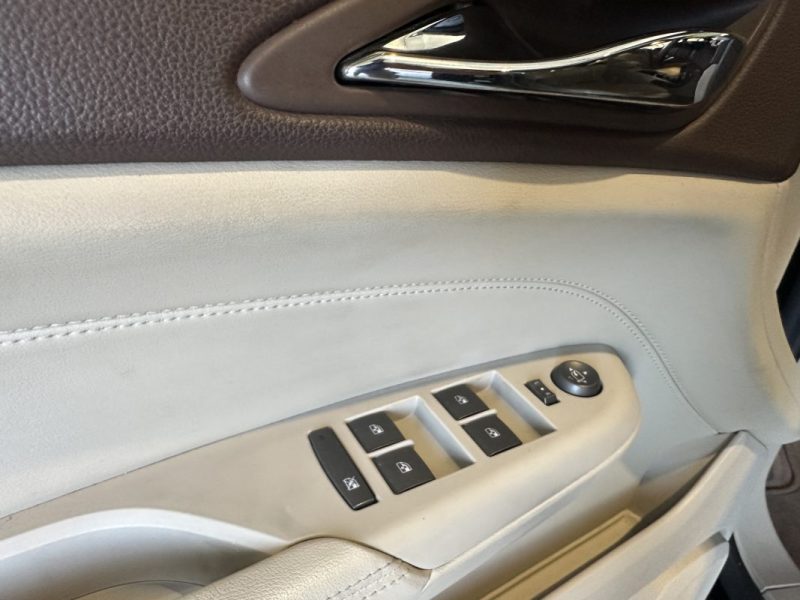 CADILLAC  SRX V6 3.0 269 CH AWD 2012