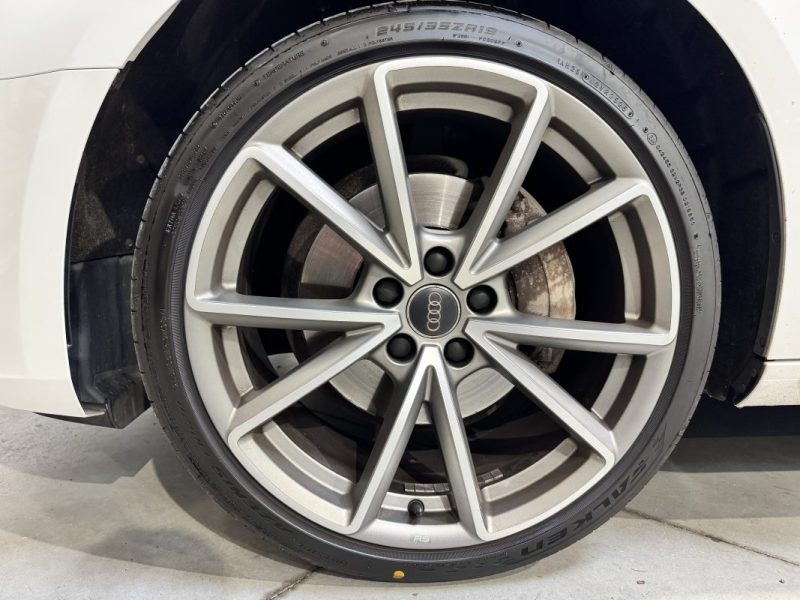 AUDI A4 2.0 TDI 190ch QUATTRO S LINE S tronic 7 / SUIVI D ENTRETIEN COMPLET