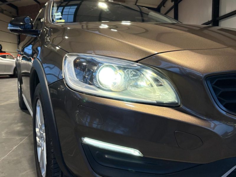 🔹 VOLVO V60 Cross Country 2.0 D4 190 CH 🔥Sièges chauffant 🗺️ GPS 🚙 Attelage  🛡️ Garantie 6 mois