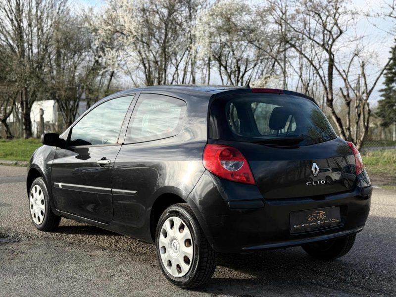 Renault Clio III 1.2 75 ch Extreme – Idéal Jeune Conducteur – Clim – Révisée & Garantie 6 mois