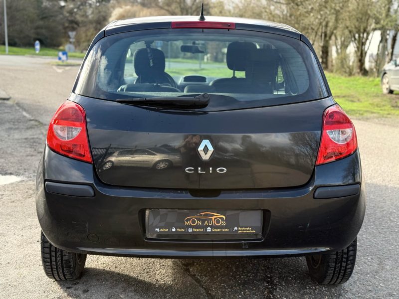 Renault Clio III 1.2 75 ch Extreme – Idéal Jeune Conducteur – Clim – Révisée & Garantie 6 mois