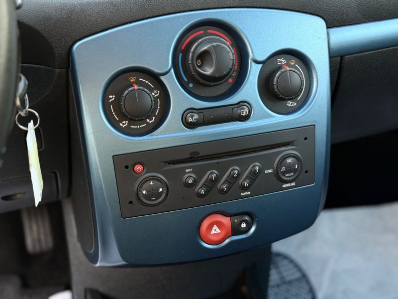Renault Clio III 1.2 75 ch Extreme – Idéal Jeune Conducteur – Clim – Révisée & Garantie 6 mois