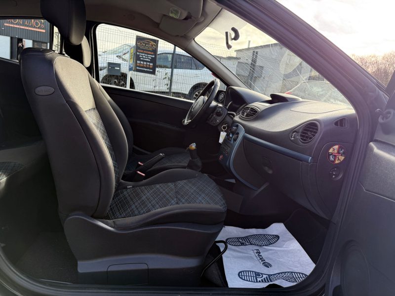 Renault Clio III 1.2 75 ch Extreme – Idéal Jeune Conducteur – Clim – Révisée & Garantie 6 mois