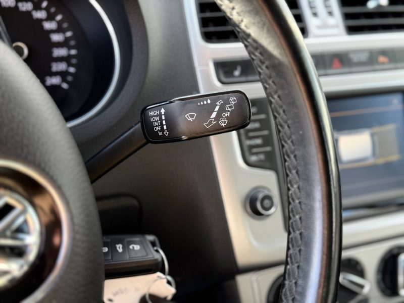 Volkswagen Polo 1.4 TDi 90 R-Line – DSG7 – Écran Tactile – Radar AV/AR – Révisée & Garantie 6 mois