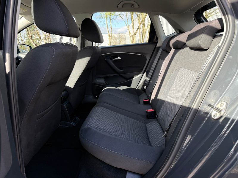 Volkswagen Polo 1.4 TDi 90 R-Line – DSG7 – Écran Tactile – Radar AV/AR – Révisée & Garantie 6 mois