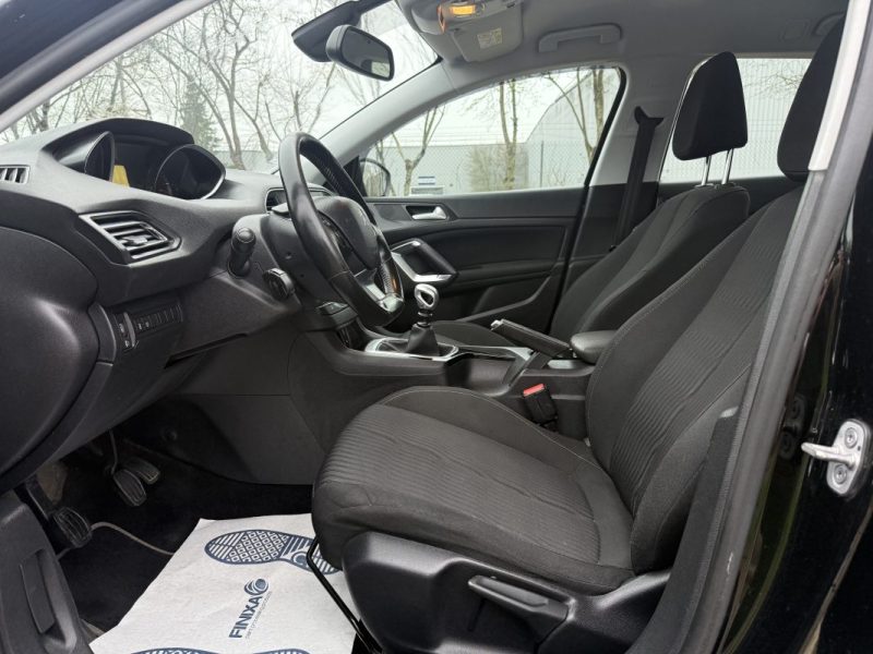 PEUGEOT 308 II 1.6 BLUEHDI 120 ch – GPS – Écran Tactile – Révisée & Garantie 6 mois
