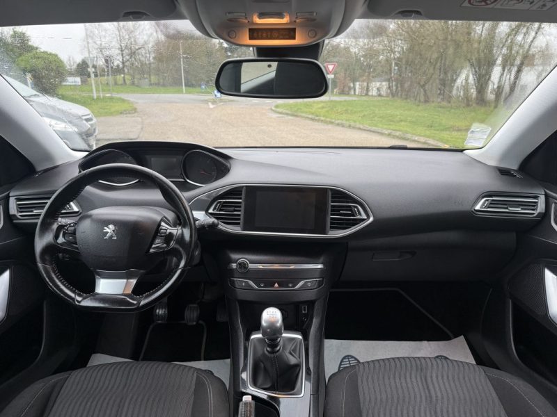 PEUGEOT 308 II 1.6 BLUEHDI 120 ch – GPS – Écran Tactile – Révisée & Garantie 6 mois