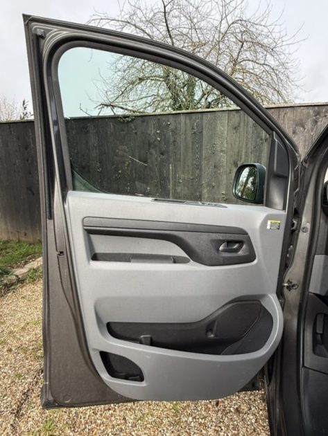 PEUGEOT EXPERT 3M 2.0 BLUEHDI 180ch EAT8 S&S PACK SPORT / SIÈGES CHAUFFANT/ CAMÉRA DE RECUL