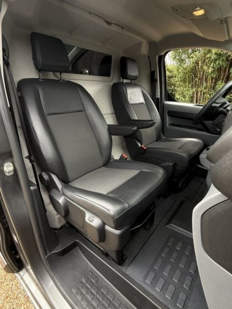 PEUGEOT EXPERT 3M 2.0 BLUEHDI 180ch EAT8 S&S PACK SPORT / SIÈGES CHAUFFANT/ CAMÉRA DE RECUL