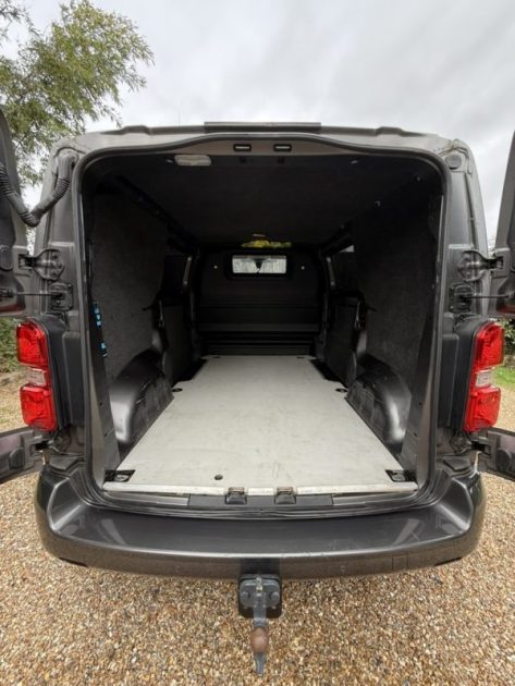 PEUGEOT EXPERT 3M 2.0 BLUEHDI 180ch EAT8 S&S PACK SPORT / SIÈGES CHAUFFANT/ CAMÉRA DE RECUL
