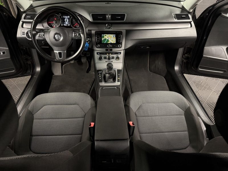 VOLKSWAGEN PASSAT 6 VII SW / BREAK CONFORTLINE 1.6 TDI 105 ECRAN GPS CRIT AIR 2 BVM6 - GARANTIE 1 A
