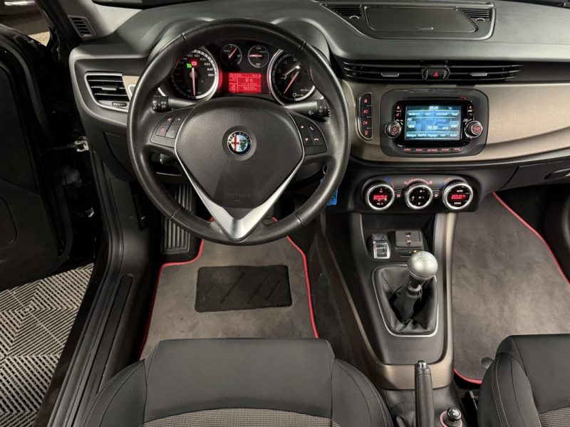 ALFA ROMEO GIULIETTA III PHASE 2 DISTINCTIVE 1.4 TJET 120 Cv BVM6 CRIT AIR 1 - GARANTIE 1 AN