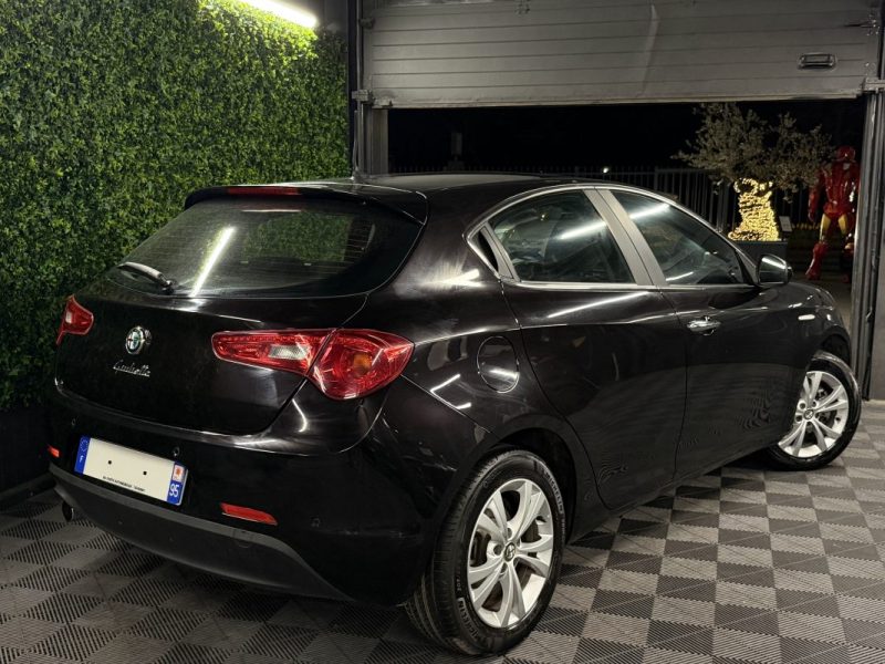 ALFA ROMEO GIULIETTA III PHASE 2 DISTINCTIVE 1.4 TJET 120 Cv BVM6 CRIT AIR 1 - GARANTIE 1 AN