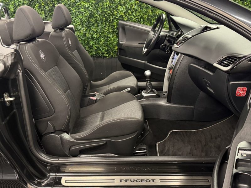 PEUGEOT 207 CC PHASE 2 COUPE CABRIOLET 1.6 HDI 112 Cv ECRAN TACTILE BVM6 - GARANTIE 1 AN