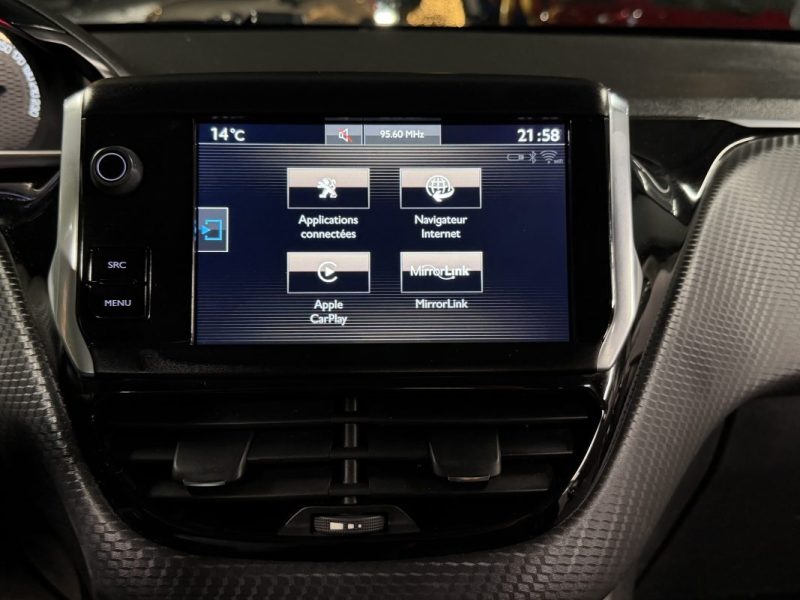 PEUGEOT 2008 PHASE 2 GT LINE 1.2 110 Cv 1ERE MAIN BOITE AUTO APPLE CARPLAY & ANDROID - GARANTIE 1 AN