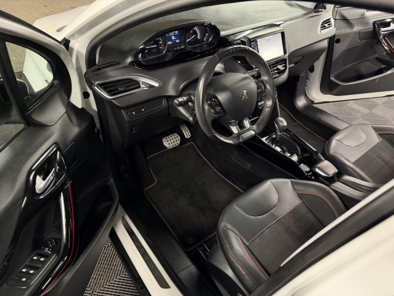 PEUGEOT 2008 PHASE 2 GT LINE 1.2 110 Cv 1ERE MAIN BOITE AUTO APPLE CARPLAY & ANDROID - GARANTIE 1 AN