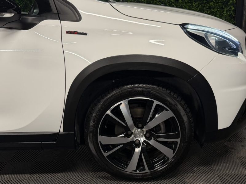 PEUGEOT 2008 PHASE 2 GT LINE 1.2 110 Cv 1ERE MAIN BOITE AUTO APPLE CARPLAY & ANDROID - GARANTIE 1 AN