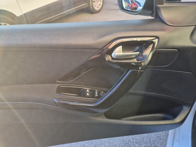 PEUGEOT 208 1.0 VTI ACCESS 3P 2013