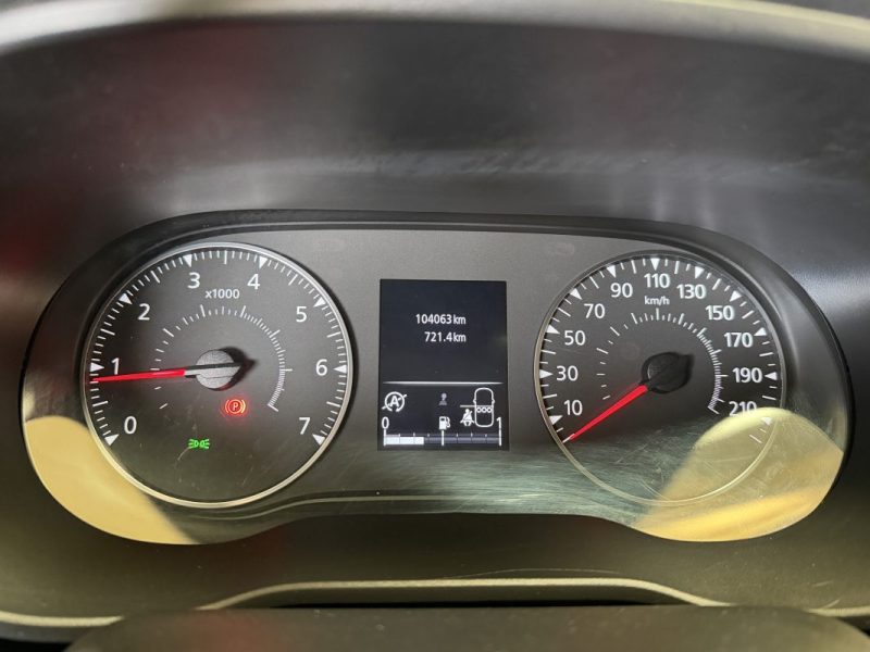 DACIA DUSTER ph2 1.5 DCI 115cv PRESTIGE 4X4 - SIEGES CHAUFFANTS - CAMERA 360 - ATTELAGE - 1er MAIN  