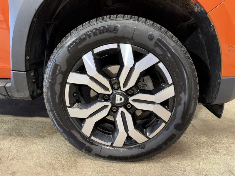 DACIA DUSTER ph2 1.5 DCI 115cv PRESTIGE 4X4 - SIEGES CHAUFFANTS - CAMERA 360 - ATTELAGE - 1er MAIN  