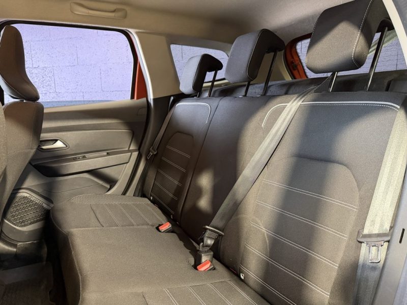 DACIA DUSTER ph2 1.5 DCI 115cv PRESTIGE 4X4 - SIEGES CHAUFFANTS - CAMERA 360 - ATTELAGE - 1er MAIN  