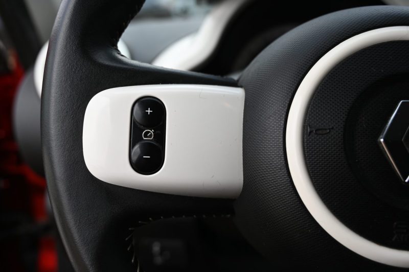 RENAULT TWINGO III 0.9 Tce 90ch Intens 06/2018