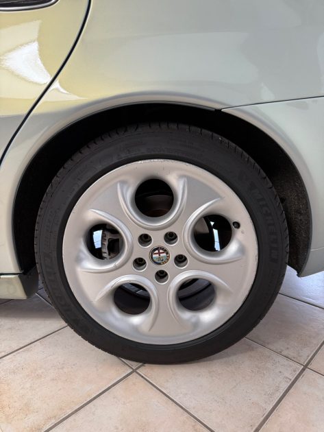 Alfa Romeo 166 (936) – V6 busso – 62 000 km – Garantie 12 mois - CT vierge