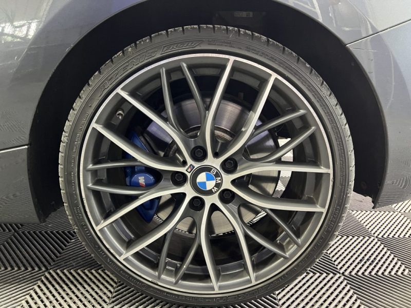 BMW Série 1 M135i 326ch xDrive | Toit-ouvrant | Volant chauffant | Suivi complet