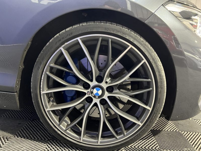 BMW Série 1 M135i 326ch xDrive | Toit-ouvrant | Volant chauffant | Suivi complet