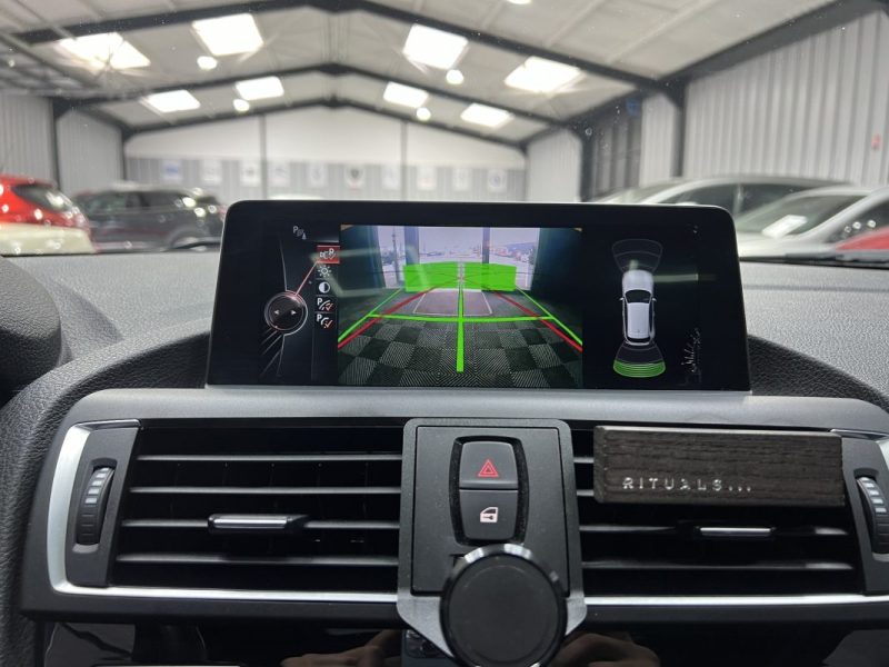 BMW Série 1 M135i 326ch xDrive | Toit-ouvrant | Volant chauffant | Suivi complet