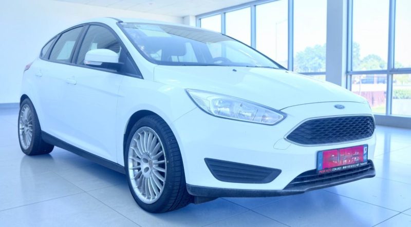 FORD FOCUS 1ER MAIN PARFAIT ETAT GARANTIE 6MOIS