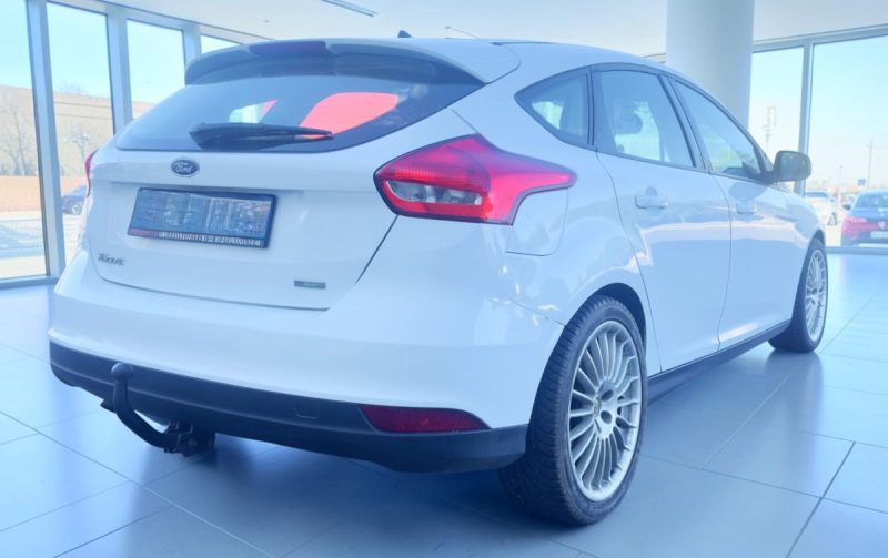 FORD FOCUS 1ER MAIN PARFAIT ETAT GARANTIE 6MOIS