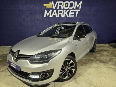 RENAULT MEGANE 3 1.2 TCE 130Cv BOSE - TOIT OUVRANT - BVA - CROCHET D'ATTELAGE - CT OK