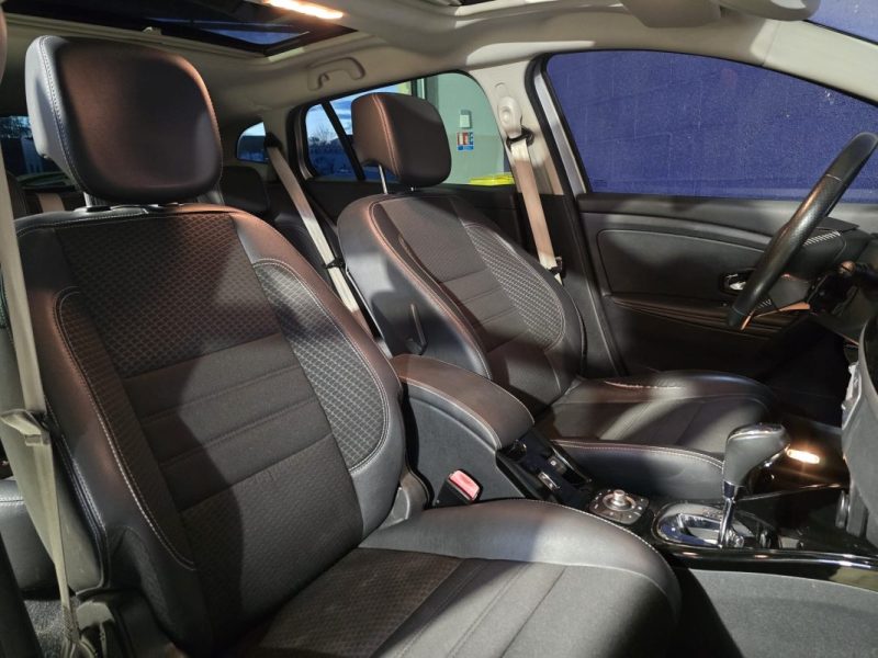 RENAULT MEGANE 3 1.2 TCE 130Cv BOSE - TOIT OUVRANT - BVA - CROCHET D'ATTELAGE - CT OK