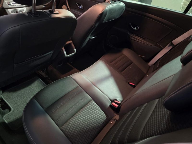 RENAULT MEGANE 3 1.2 TCE 130Cv BOSE - TOIT OUVRANT - BVA - CROCHET D'ATTELAGE - CT OK